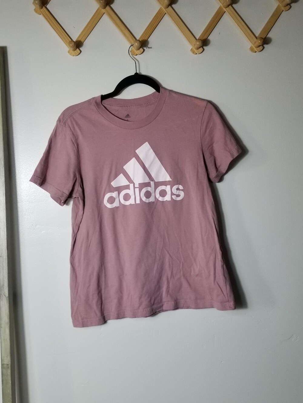 ADIDAS WOMEN'S LOGO MAUVE TEE SIZE LARGE- SEE ALL PHOTOS